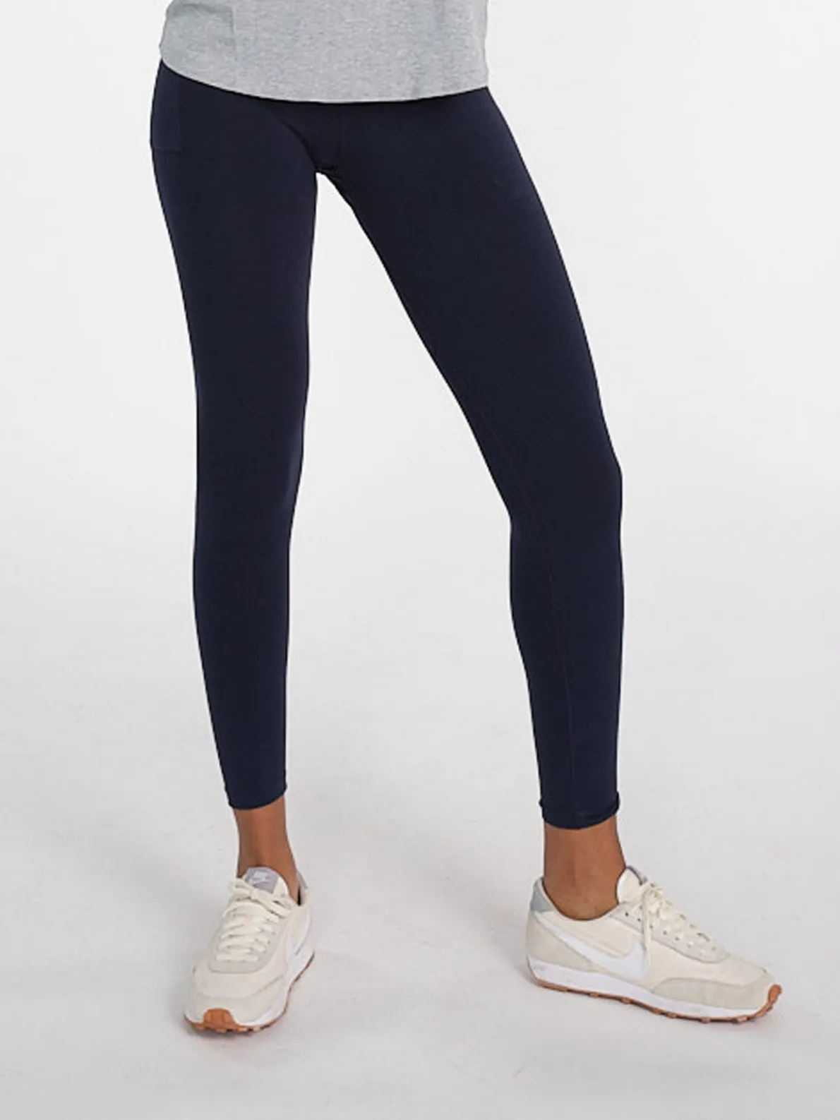 ALLways 7/8 Pocket Legging | Women's Activewear | tasc Performance