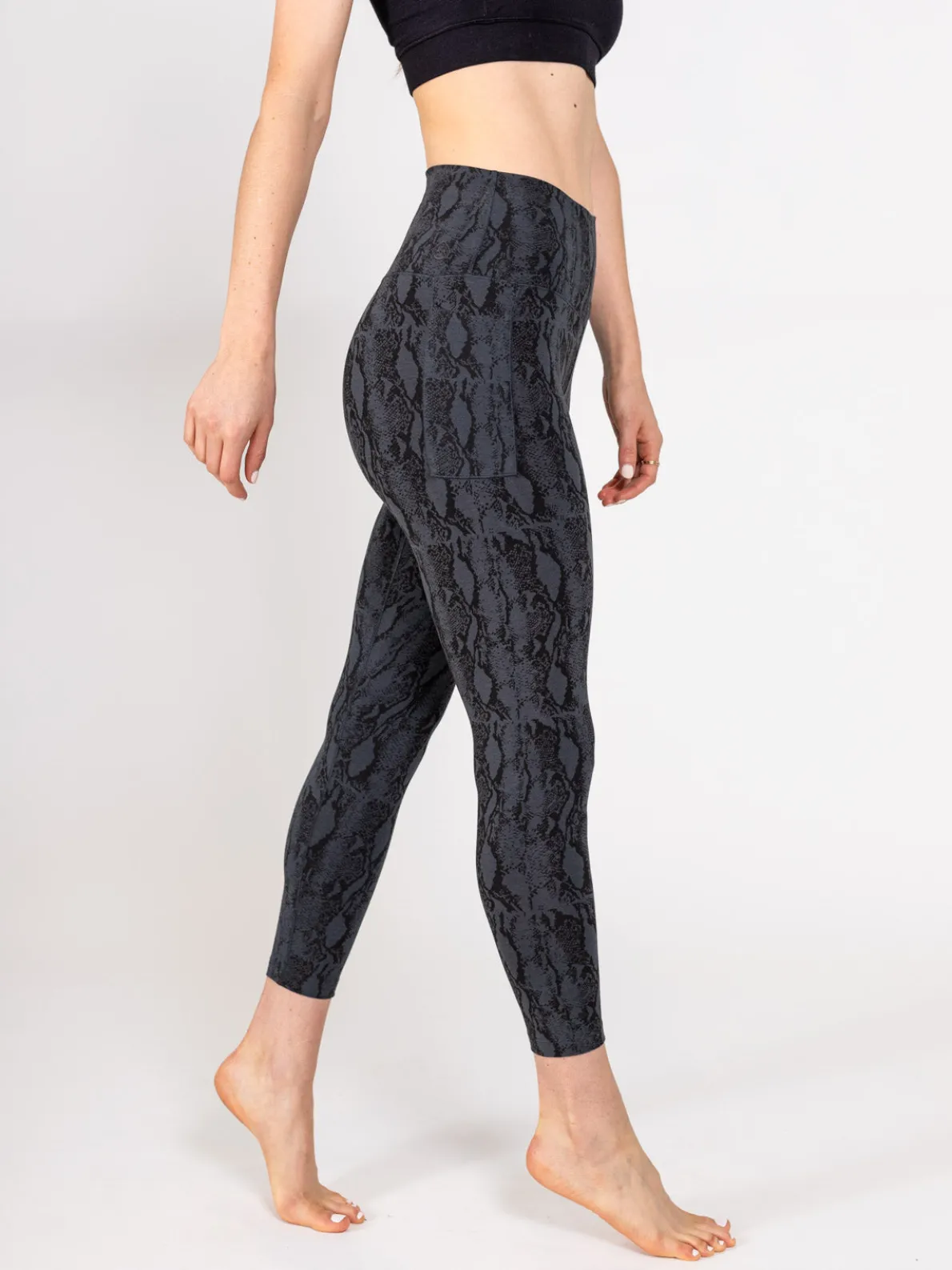 ALLways 7/8 Pocket Legging | Women's Activewear | tasc Performance