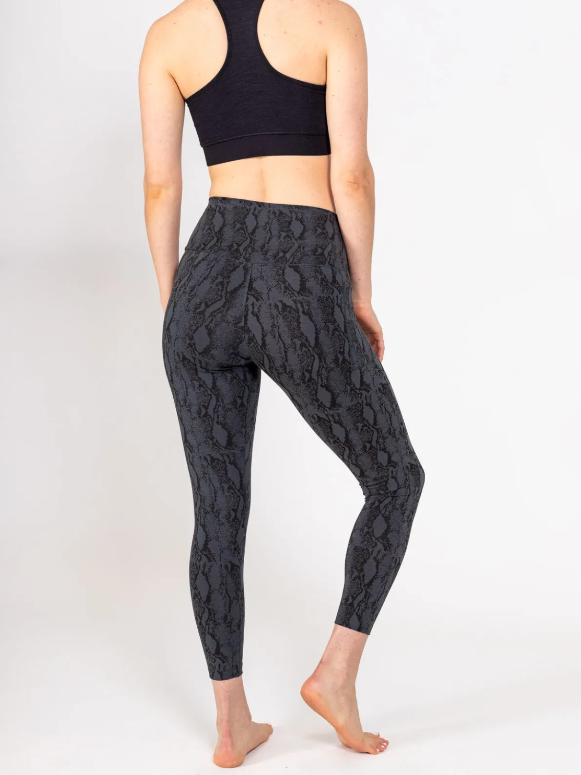 ALLways 7/8 Pocket Legging | Women's Activewear | tasc Performance