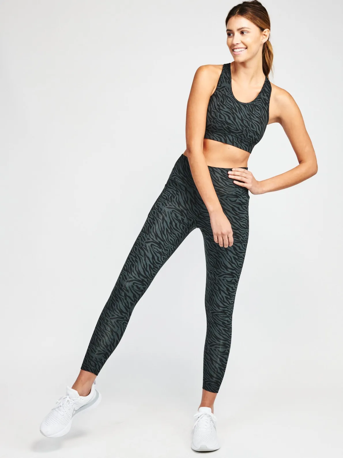 ALLways 7/8 Pocket Legging | Women's Activewear | tasc Performance