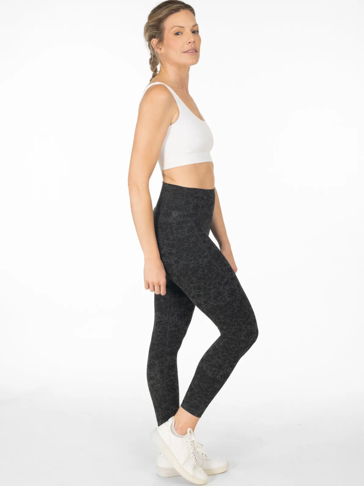 ALLways 7/8 Pocket Legging | Women's Activewear | tasc Performance